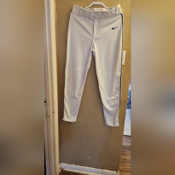 White Athletic Leggings - Picture 1 of 7